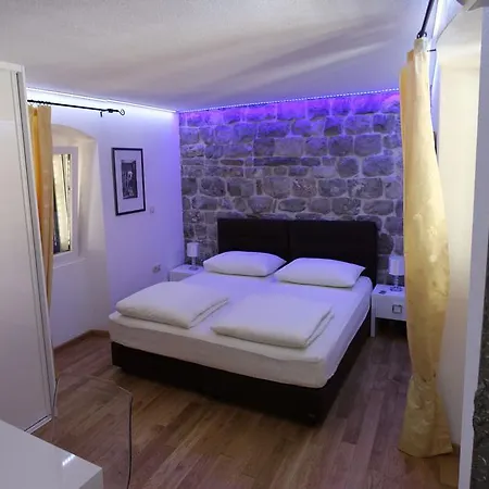 Piaceta Πανσιόν 4*