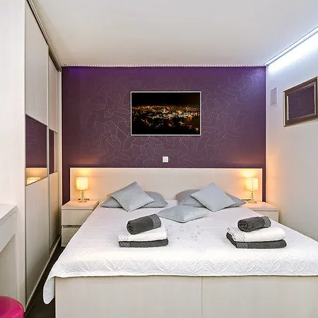 Piaceta Πανσιόν 4*