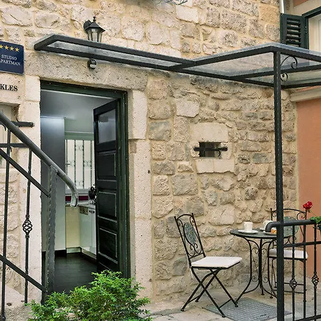 Piaceta Πανσιόν 4*