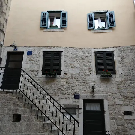 Casa de hóspedes Piaceta 4*